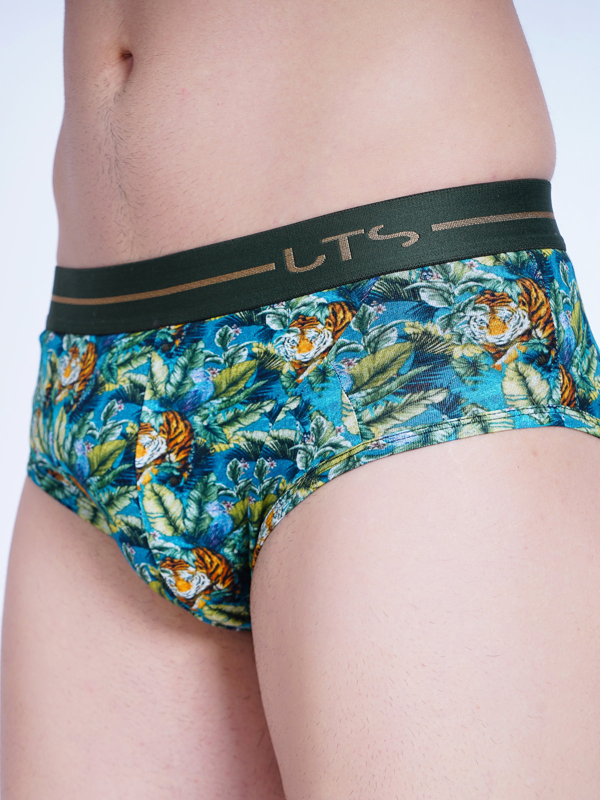 Wild Roar Briefs