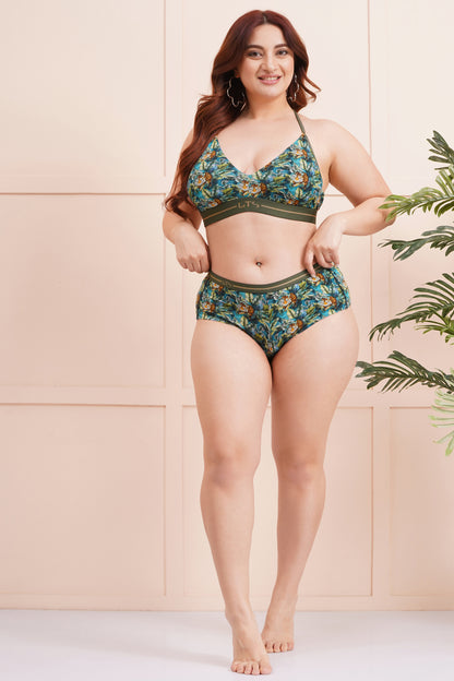 Wild Gaze Booty Short
